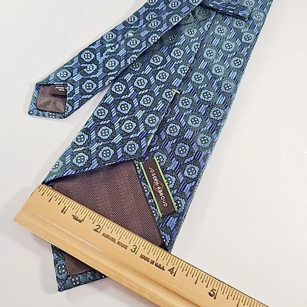 Joseph Abboud Blue Patterned Silk Tie Necktie - Made in USA - Like New